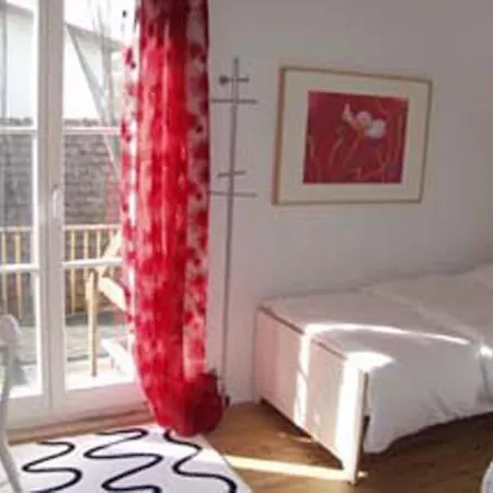 Haus 10 Zimmer *